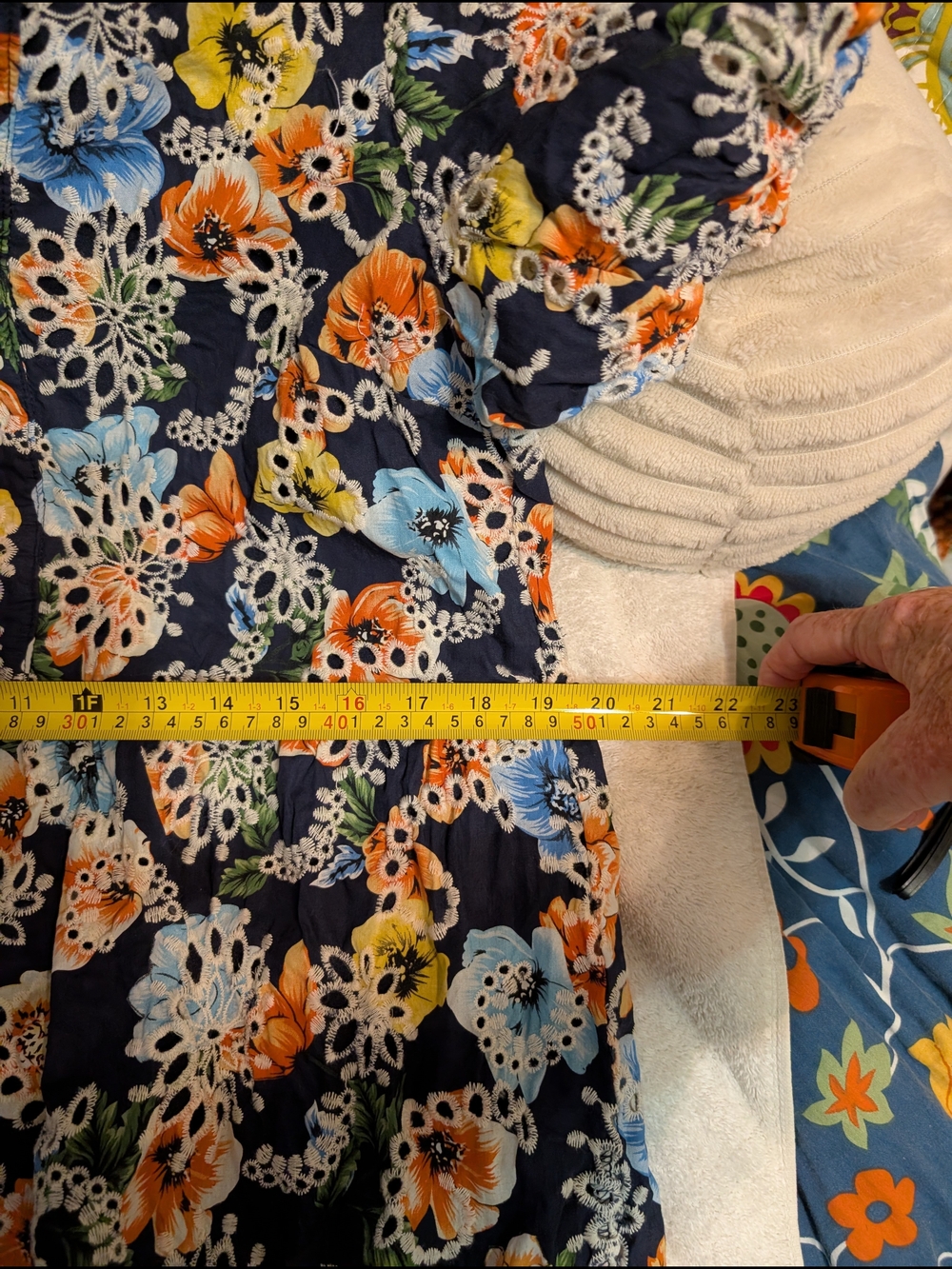 Voy Navy Floral Eyelet Tiered Dress - Picture 6 of 8